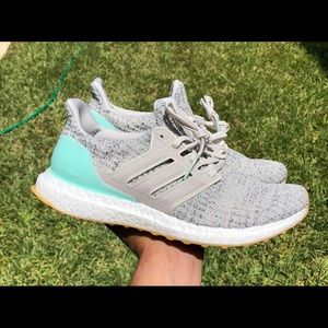 Adidas UltraBoost 4.0